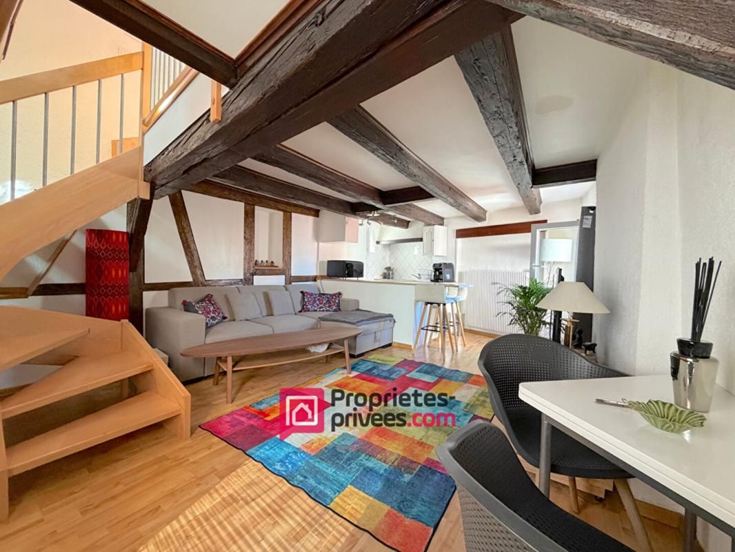 STRASBOURG Appartement meublé duplex 2 pièces, dernier étage 1