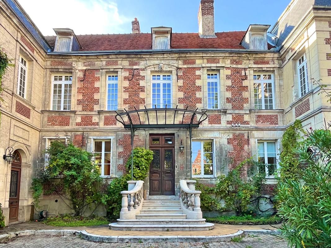 NOYON Maison de Maître :10 pièce(s) 288 m2 - Terrain 959m² 3