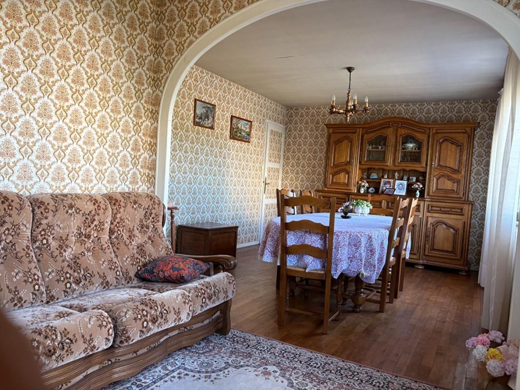 SABLE-SUR-SARTHE Maison Sable Sur Sarthe 5 pièce(s) 73,16 m2 3