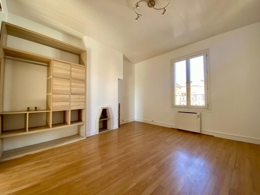 T2 lumineux, entièrement rénové, quartier Massillon, centre-ville