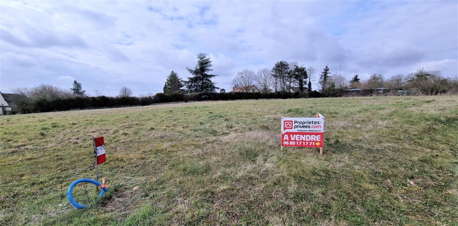 TREMBLAY-LES-VILLAGE - Beau terrain à bâtir de 959 m²