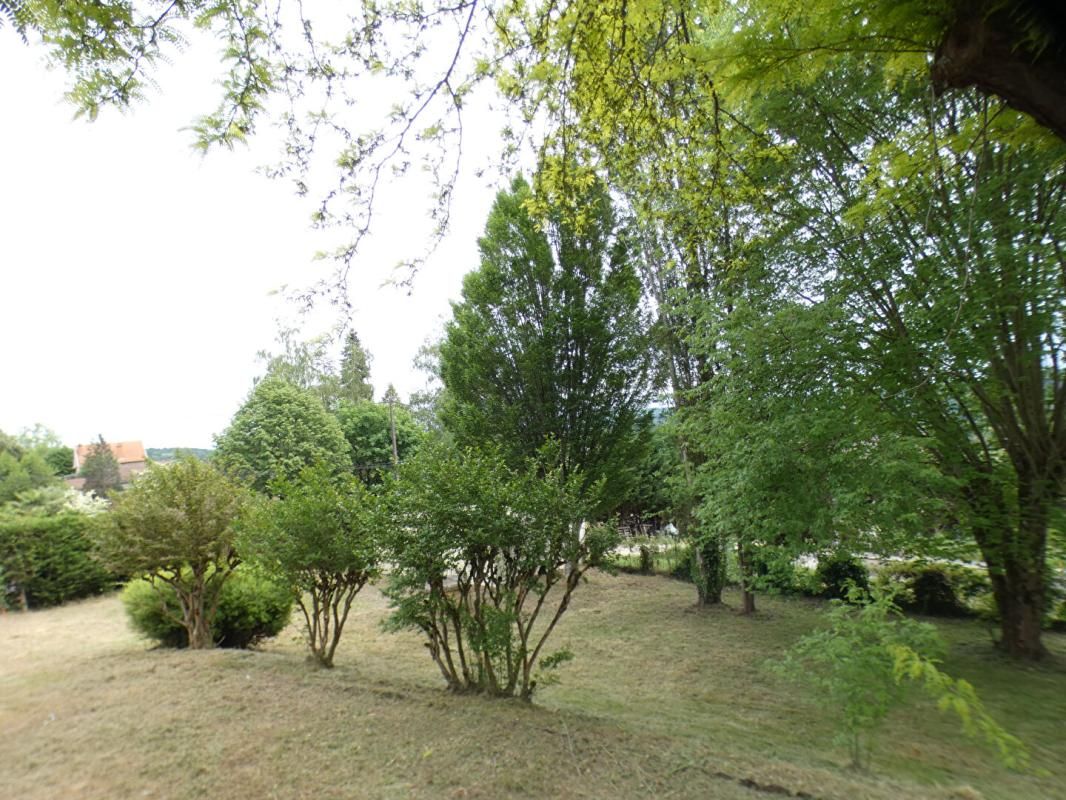 CUBLAC Maison Cublac 4 chambres avec parc arboré clos 3