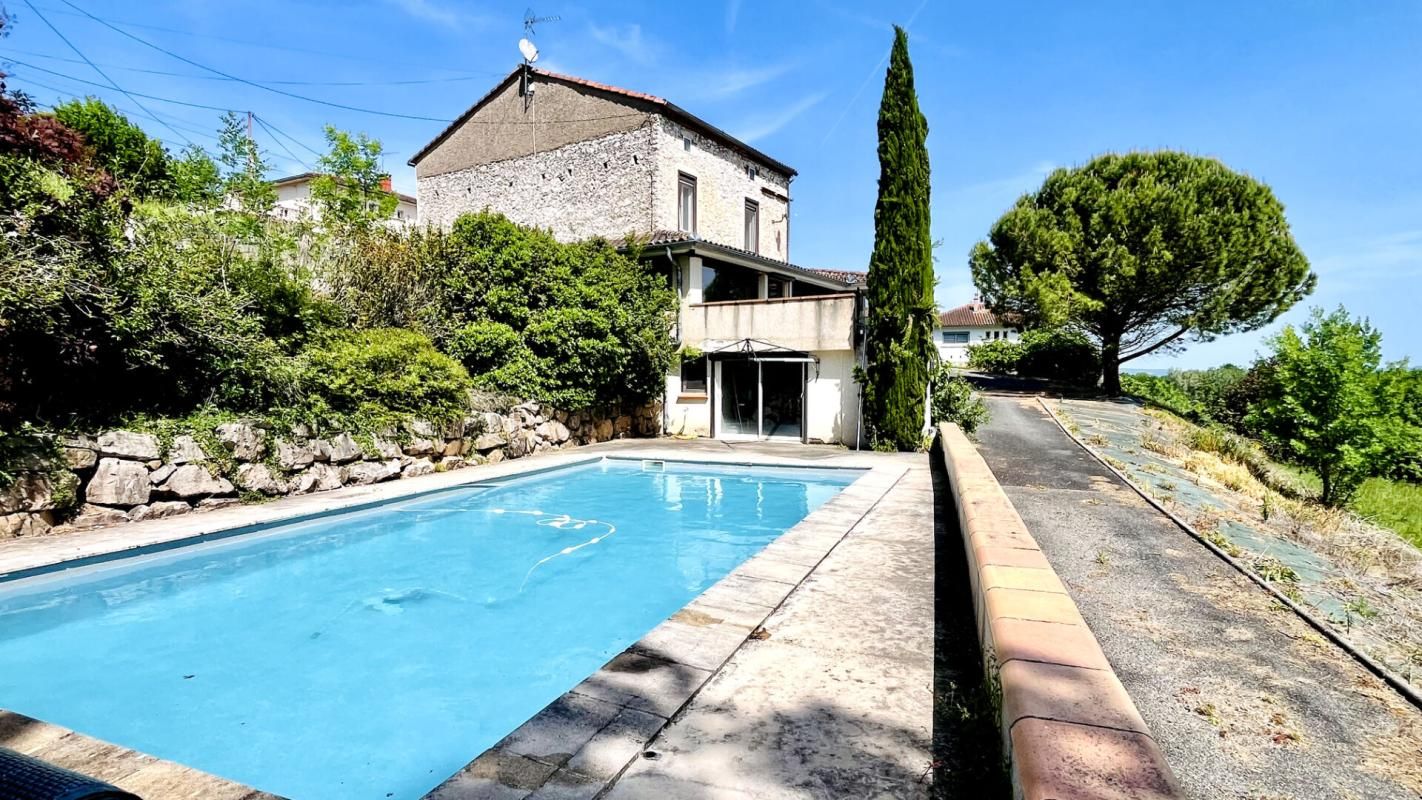 Maison Blaye Les Mines 7 pièce(s) 290 m2