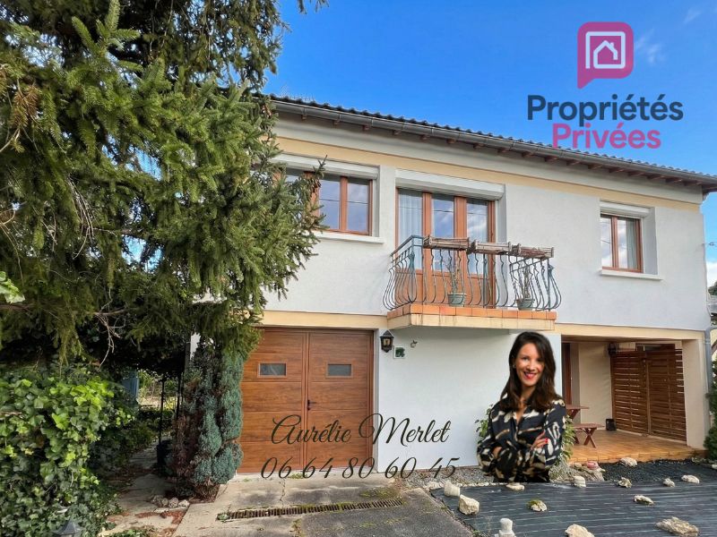 AIGUEPERSE Maison avec jardin, garage et terrain constructible 2