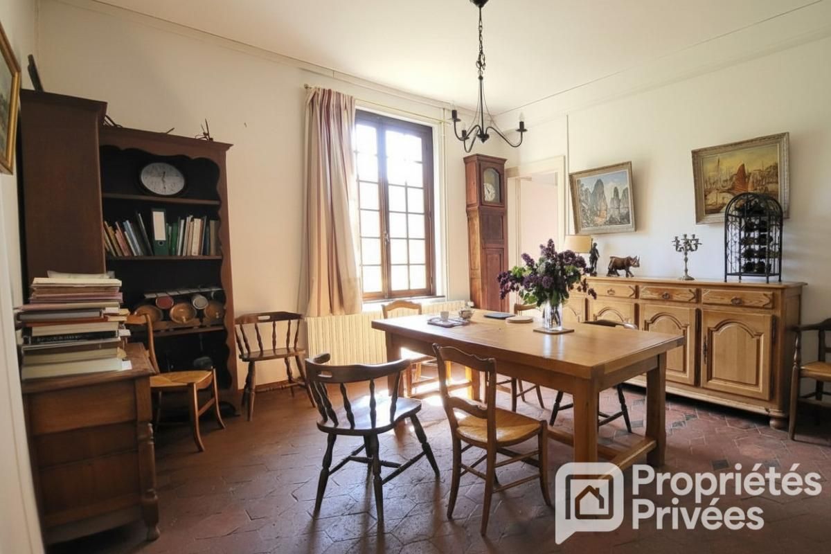 VERNEUIL-SUR-AVRE Maison Verneuil D Avre Et D Iton 10 pièce(s) 190 m2 4