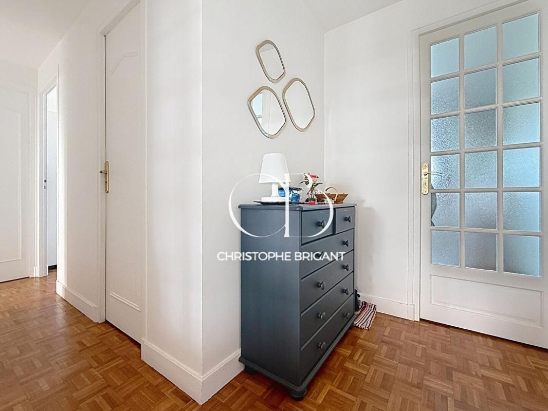 VITRY-SUR-SEINE Appartement  4 pièce(s) 75 m² avec Balcon et box 4