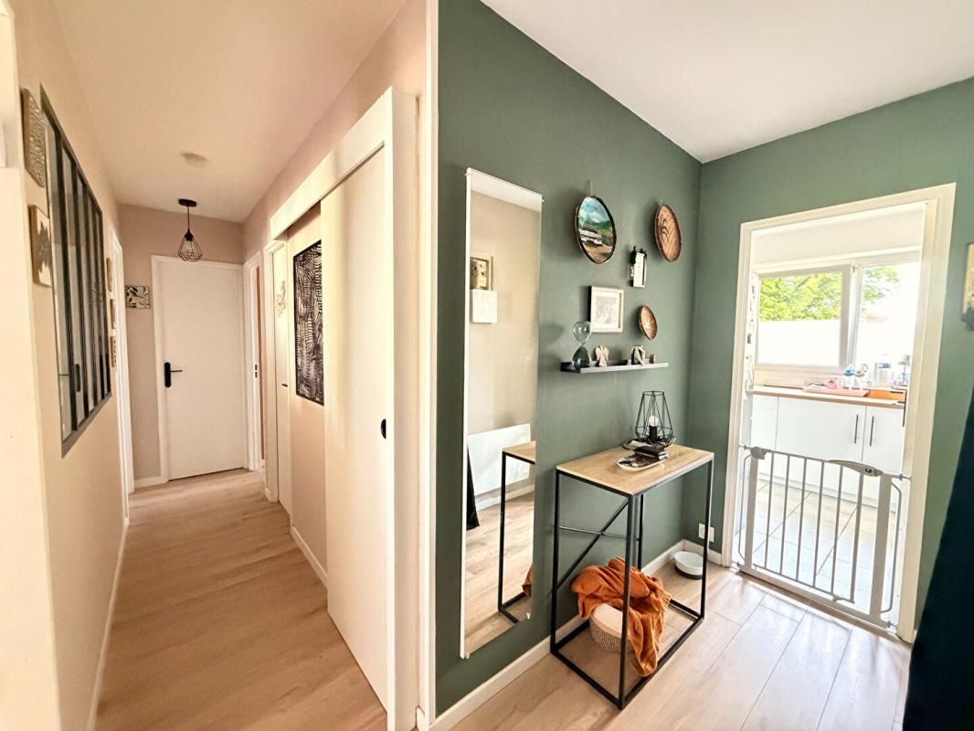 FLINS-SUR-SEINE Appartement Flins-sur-seine 3 pièce(s) 65 m2 2