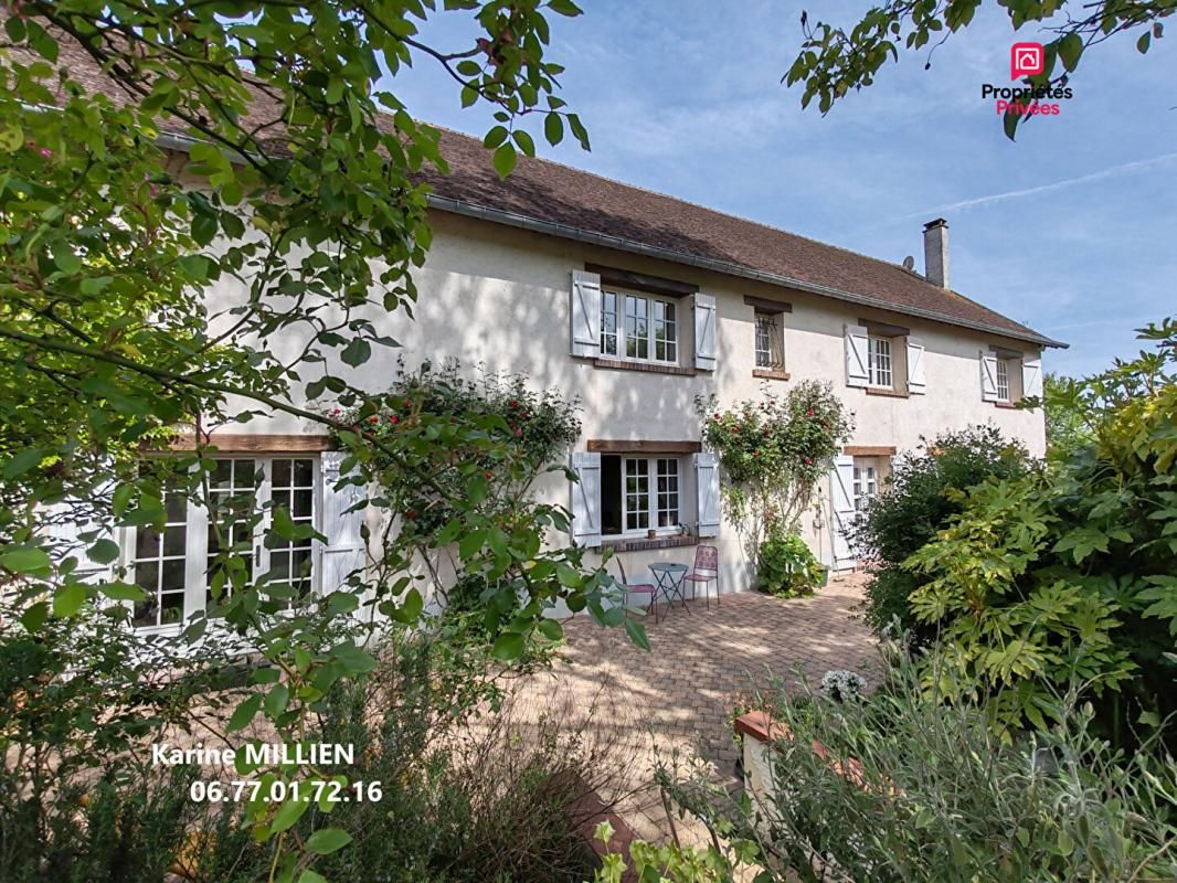 DREUX 28100 Maison individuelle - 1 étage - 5 chambres - Dépendance aménagée - Double garage - Terrain - 547000  HAI