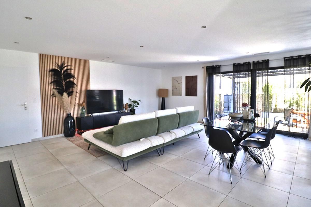 RIVESALTES Villa  4 pièce(s) 102 m2 sur un terrain de 336m² avec piscine 2