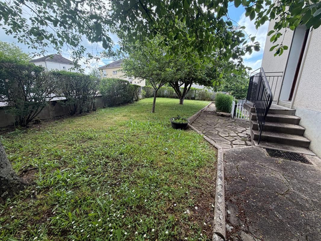COULANGES-LES-NEVERS Maison Coulanges Les Nevers 4 pièce(s) 87 m2 3