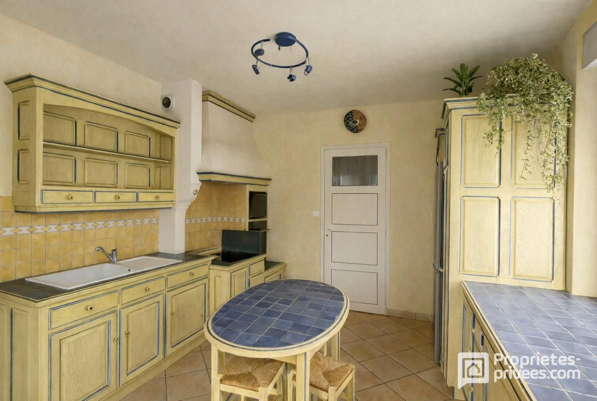 SAINT-HILAIRE-DU-HARCOUET Maison Saint Hilaire Du Harcouet 9 pièce(s) 184 m2 3