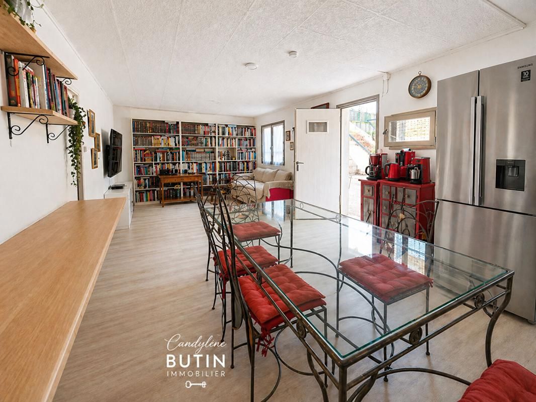 BEZIERS Maison de ville 122 m² , 5 chambres , extérieur avec charme 3