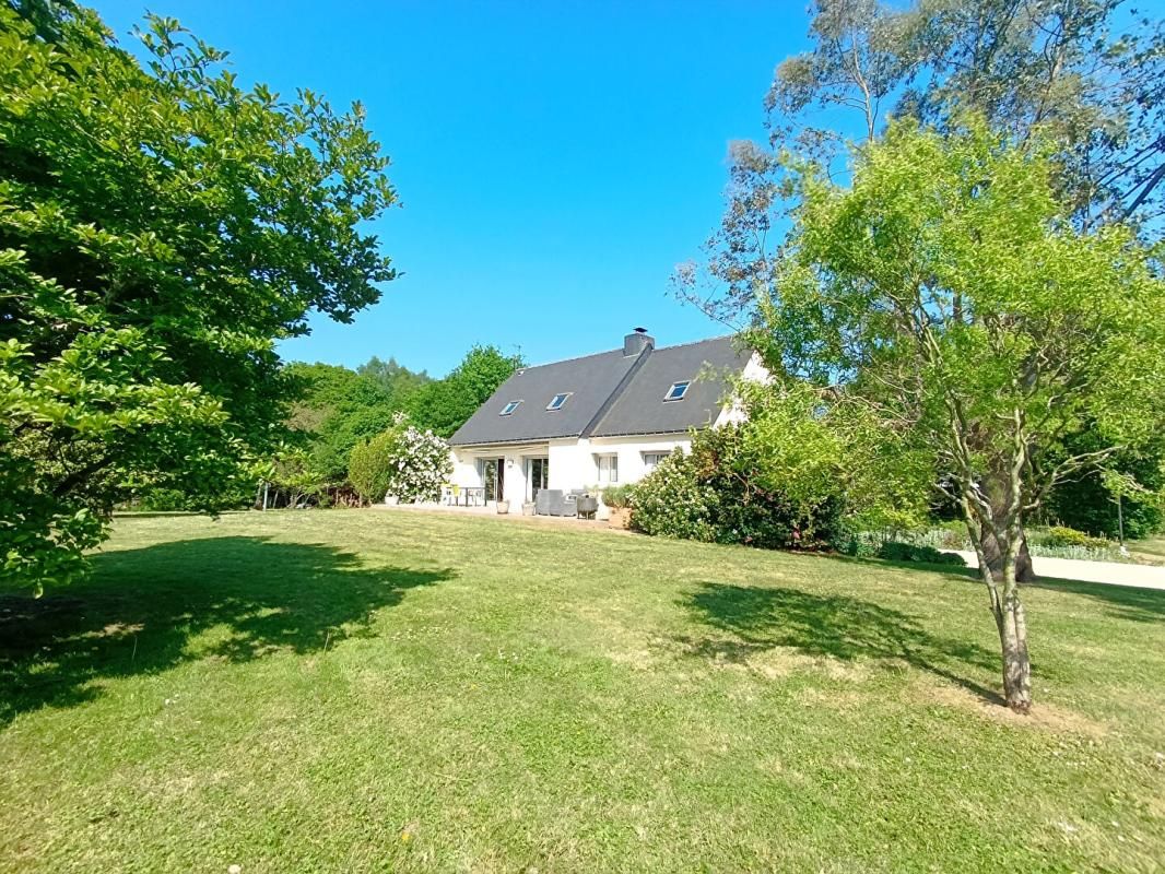 LE SOURN Maison Le Sourn 7 pièce(s) 130 m2 1