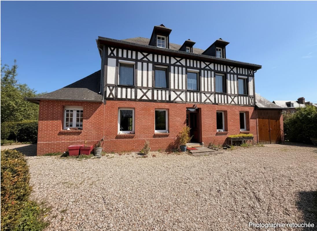 YVETOT Demeure de charme - 235 m² - gare et centre-ville d'Yvetot 1