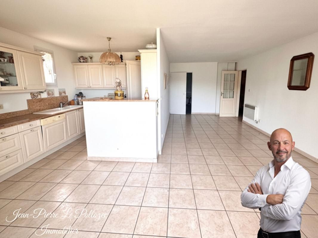 ISTRES Appartement Istres 4 chambres avec garage et parking 2