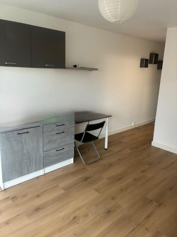 GRAVIGNY GRAVIGNY - 27930 - Studio RDC - Résidence sécurisée - 24 m2 - 52000  HAI 1