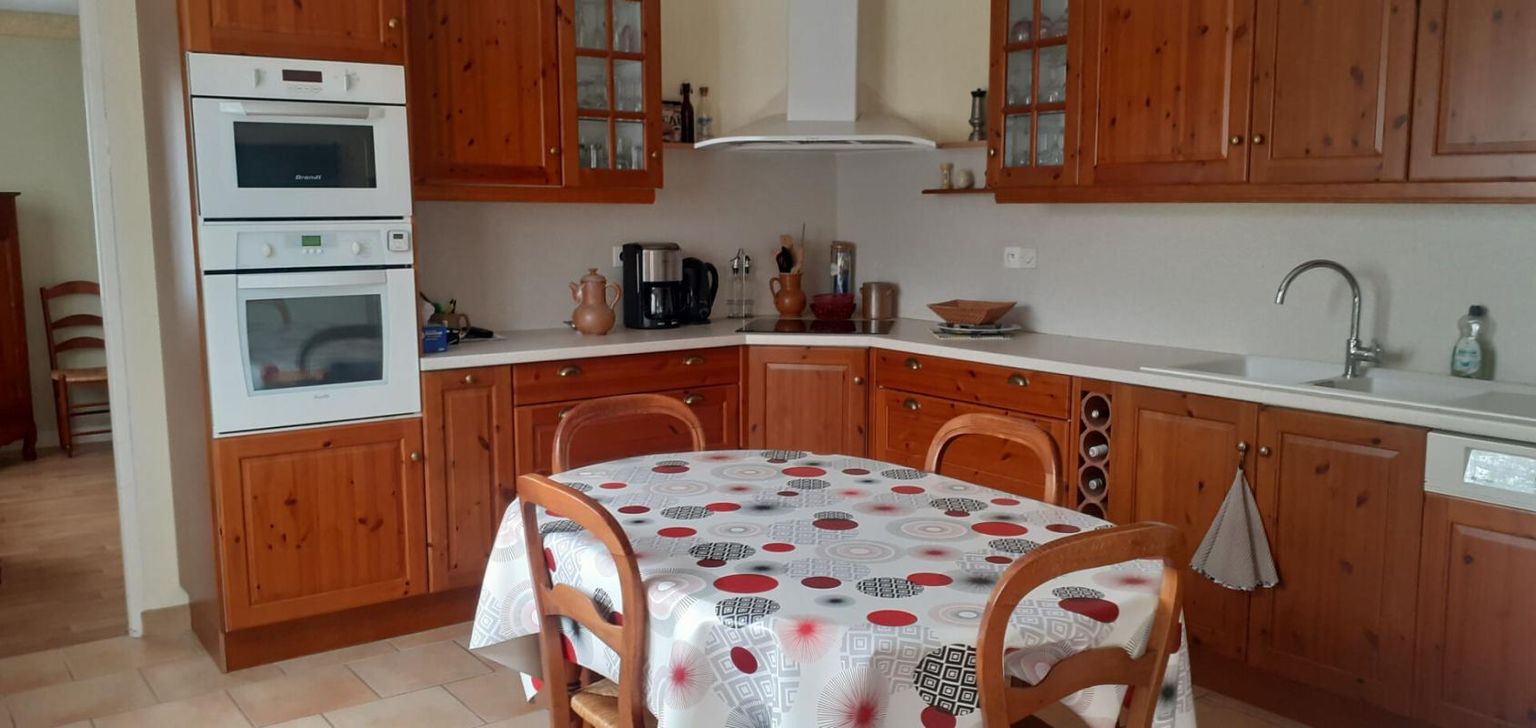 BAUGÉ-EN-ANJOU Maison Bauge 3 pièce(s) 77 m2 2
