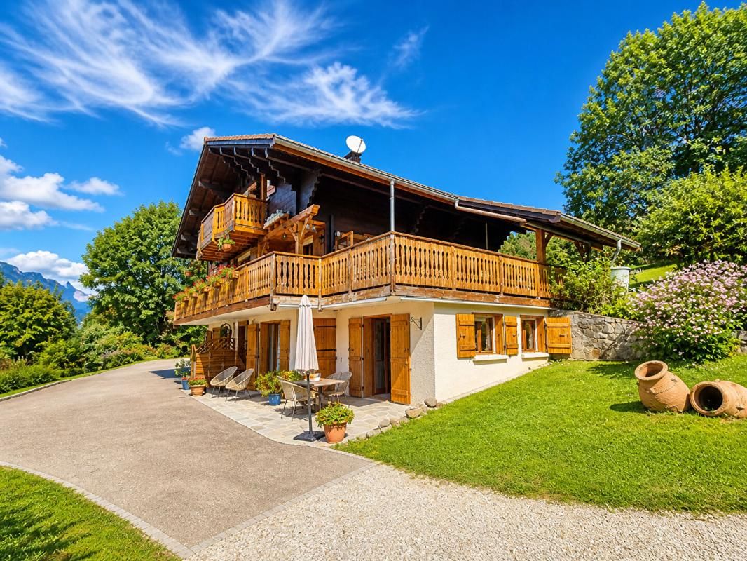 FAVERGES Chalet Faverges Seythenex 7 pièces 199 m2 3
