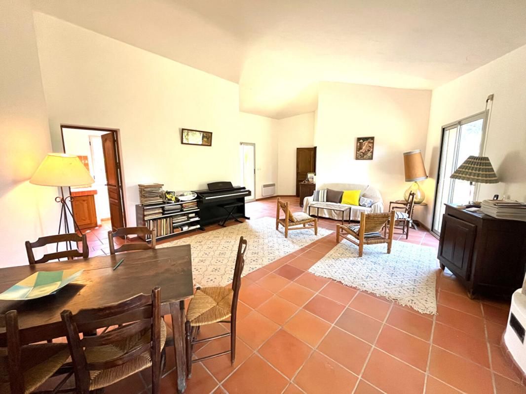 AUPS Magnifique propriété sur Aups - 293m² 3