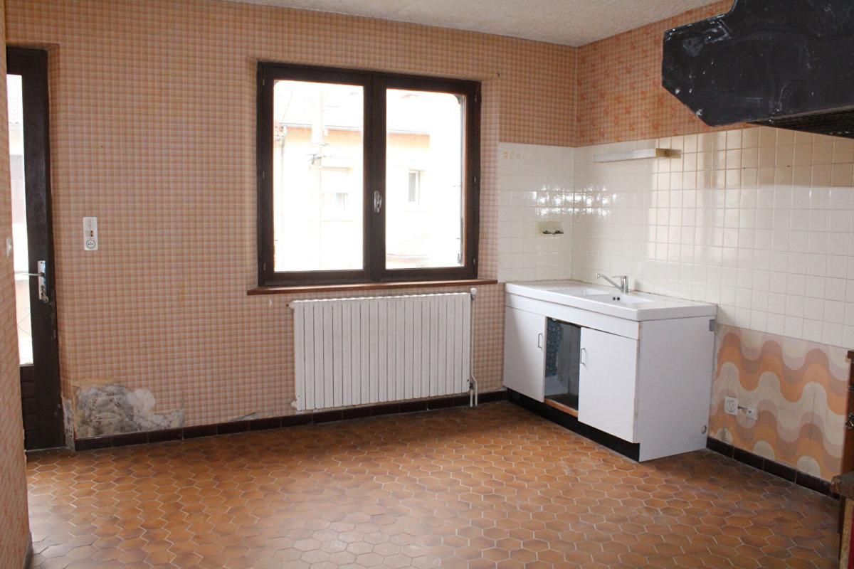 LANGOGNE Maison  6 pièce(s) avec 2 appartements, garage  et jardin 3