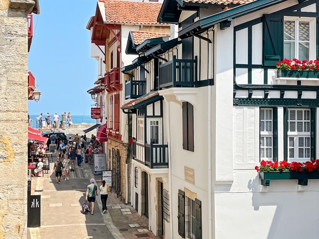 SAINT-JEAN-DE-LUZ Saint-Jean-de-Luz  -  Appartement 3 pièce(s) avec ascenseur - 50 m de la plage 2