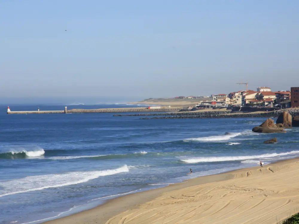 CAPBRETON Capbreton  Quartier recherché Notre-Dame T1 avec parking sécurisé 2