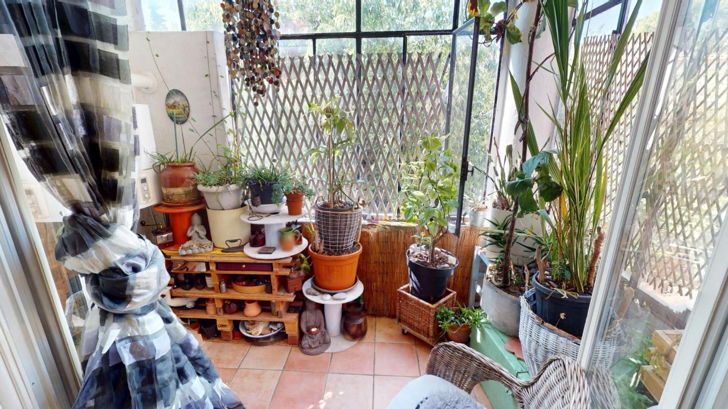 DRAGUIGNAN Appartement T3 58m² DRAGUIGNAN - Centre-ville, charme et authenticité 2