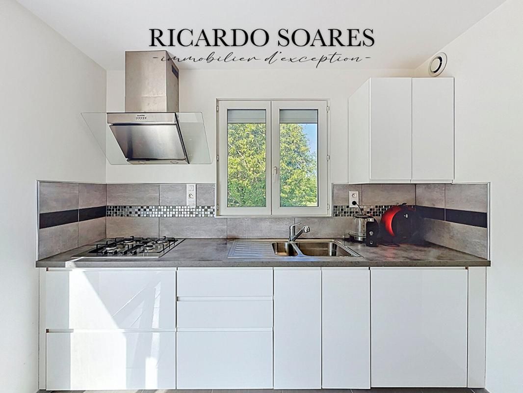 MONCEAUX MONCEAUX 60940 - MAISON FAMILIALE RÉNOVÉE EN 2021 / 129m² au sol / 4 CHAMBRES / SOUS-SOL TOTAL / TERRAIN 787 m² 3