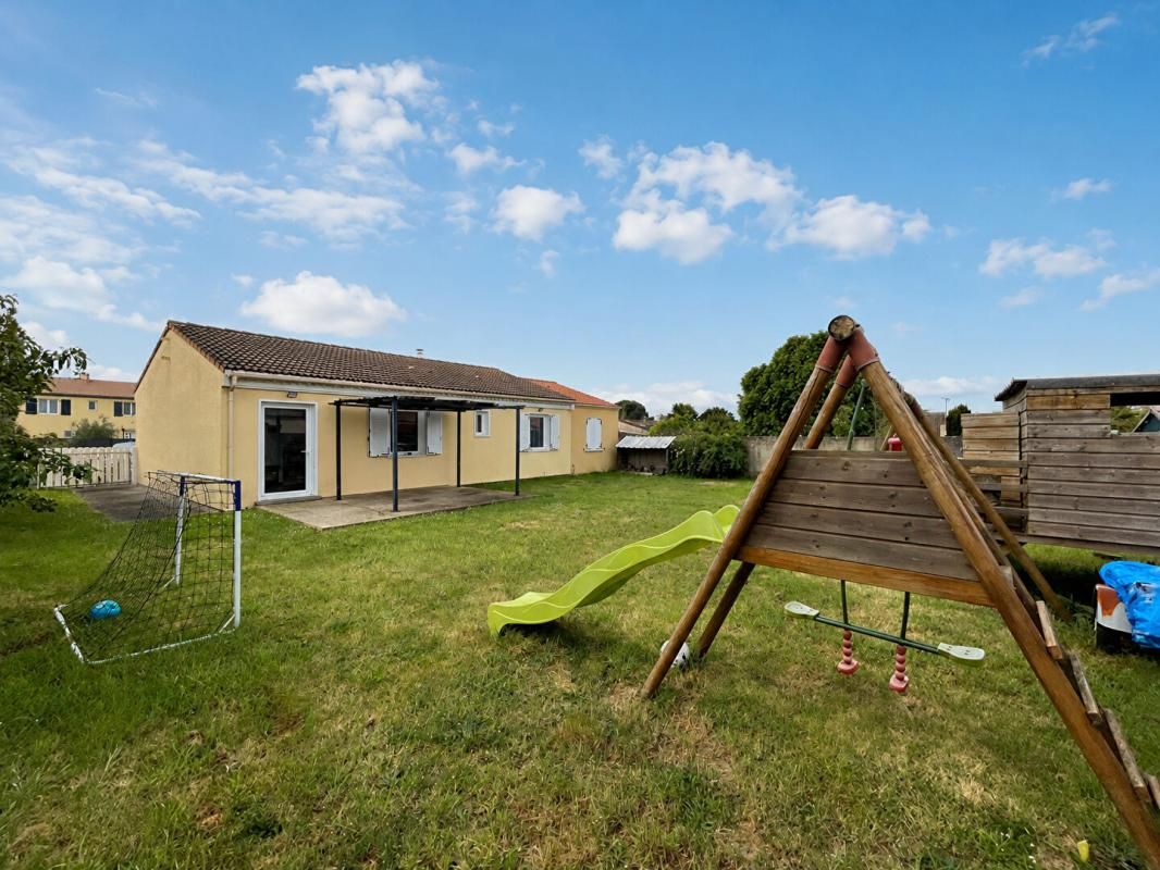 CORSEPT Maison de plain-pied 106 m²  3 chambres Corsept bourg à pied 3