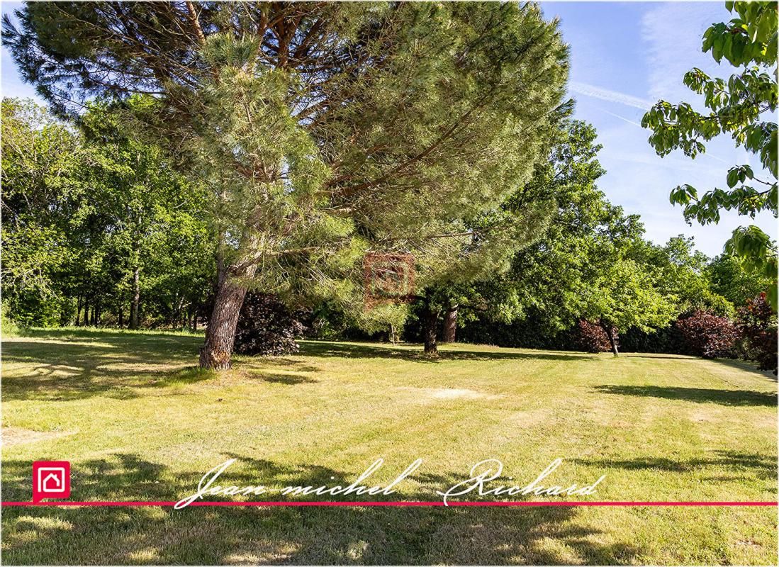 CHATILLON-SUR-CHER Maison Chatillon Sur Cher 7 pièce(s) 225 m2 3