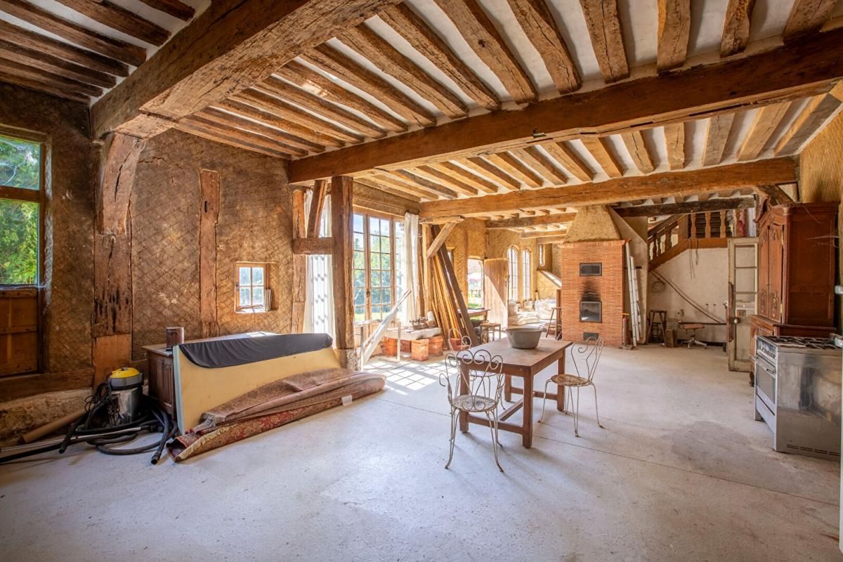 HARQUENCY Maison 290 m2 Grand Caractère 17eme siècle,10 pièces , 6 Chambres, rénovation à terminer 27700 3