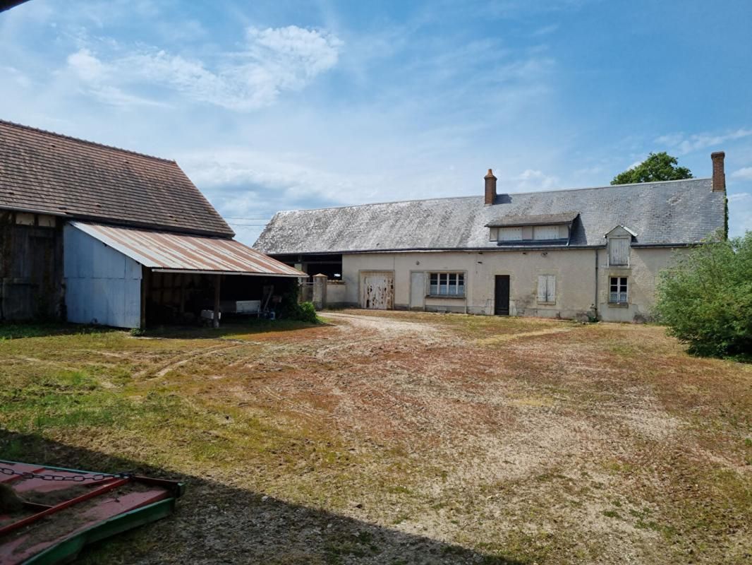 BOUZY-LA-FORET "EXCLUSIVITE"  GRANDE FERME 6 pièce(s)  et 28116 m² 2