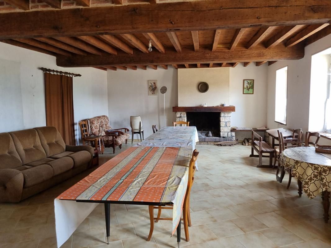 BOUZY-LA-FORET "EXCLUSIVITE"  GRANDE FERME 6 pièce(s)  et 28116 m² 4