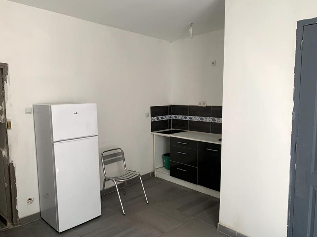 MARSEILLE-1ER-ARRONDISSEMENT Appartement Marseille 2 pièce(s) 37 m2 4