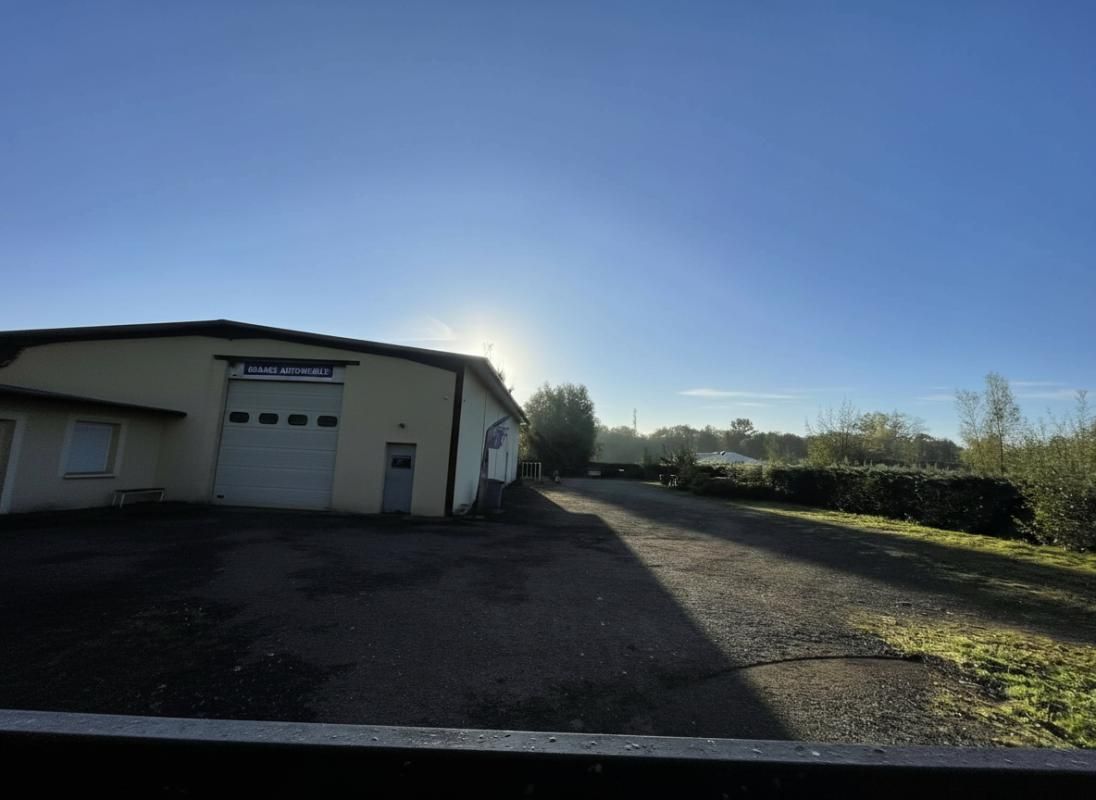 PONTPOINT Entrepôt individuelle 380m2 sur 1 000m2 de terrain 2