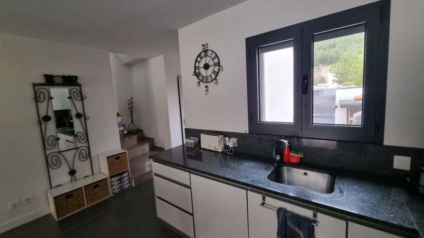 SUPERBE MAISON  DE VILLAGE, GARAGE ET TERRASSES