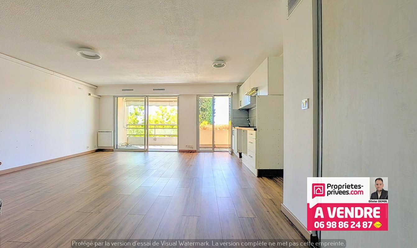 CANNES LA BOCCA A SAISIR 3 PIECES 65 m² AVEC GARAGE. AVENUE DE LA ROUBINE : MER ET CENTRE VILLE A PIED 2