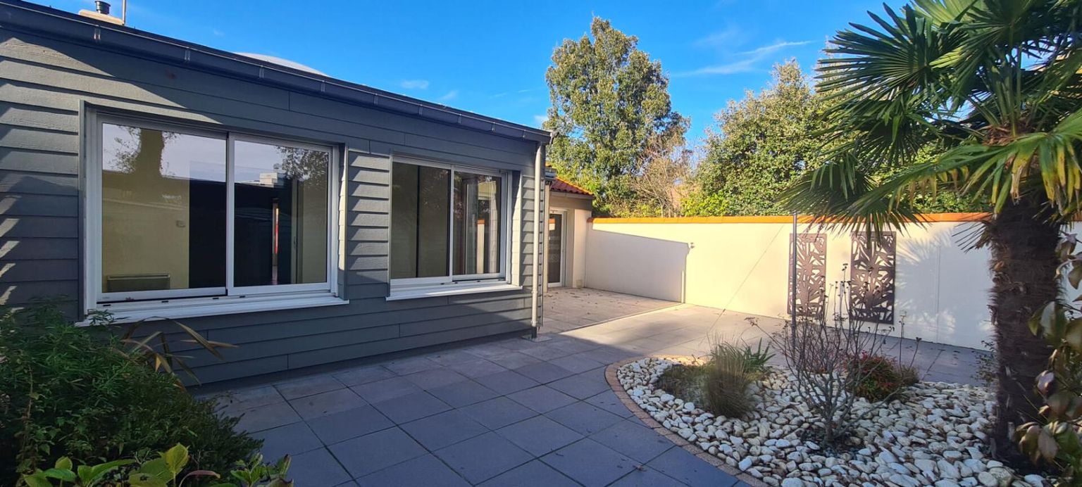 CLISSON Maison Clisson 4 pièces 78.39 M² . 2 Chs . T 307 M² . Garage . Terrasse 3