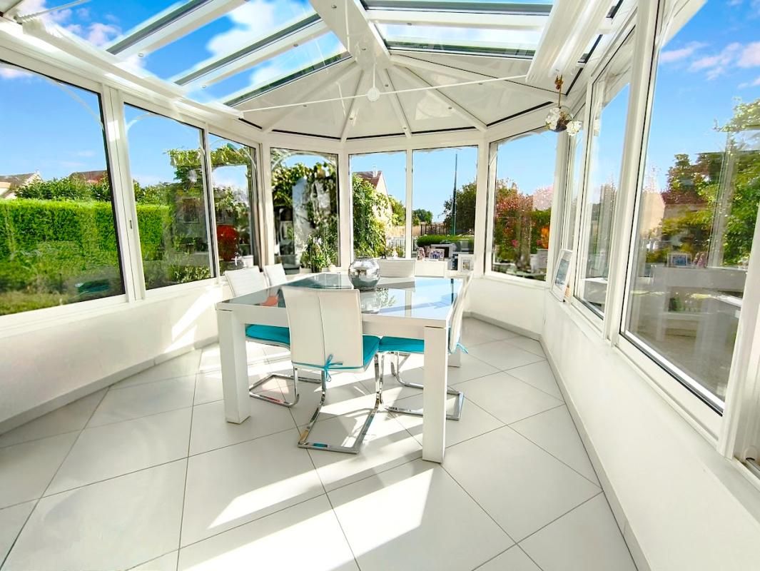 MONTMIRAIL Maison Montmirail avec piscine 2