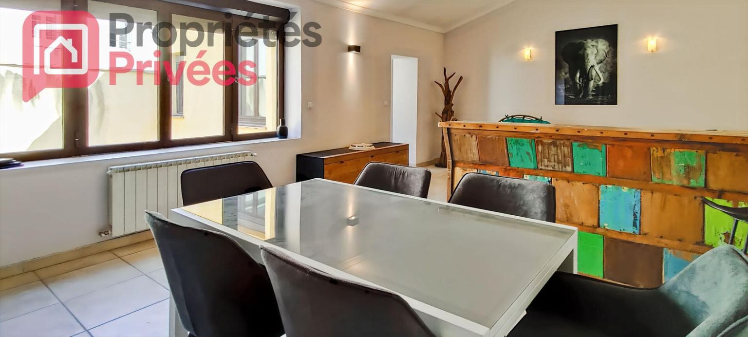 NIMES MANDAT EXCLUSIF - Appartement de charme au centre historique de Nîmes - 140m de la Place Aux Herbes - avec ASCENSEUR 2
