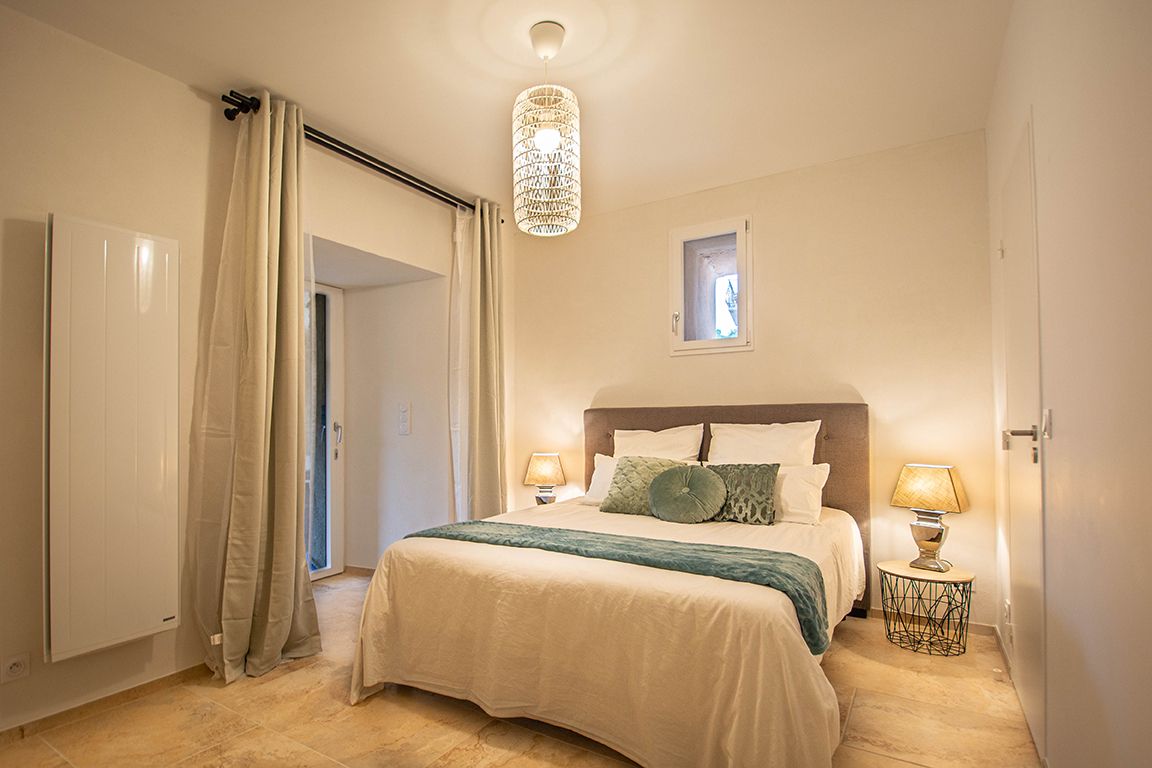 DIGNE-LES-BAINS Appartement T2  avec loggia terrasse et jardin 2