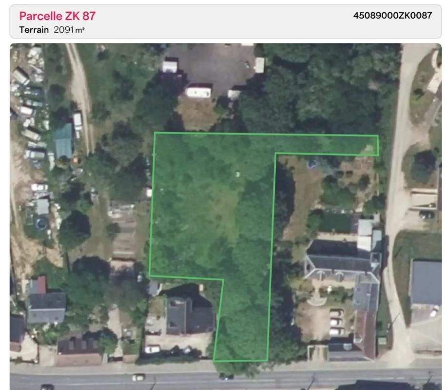 CHECY Terrain Checy 2091 m2 2