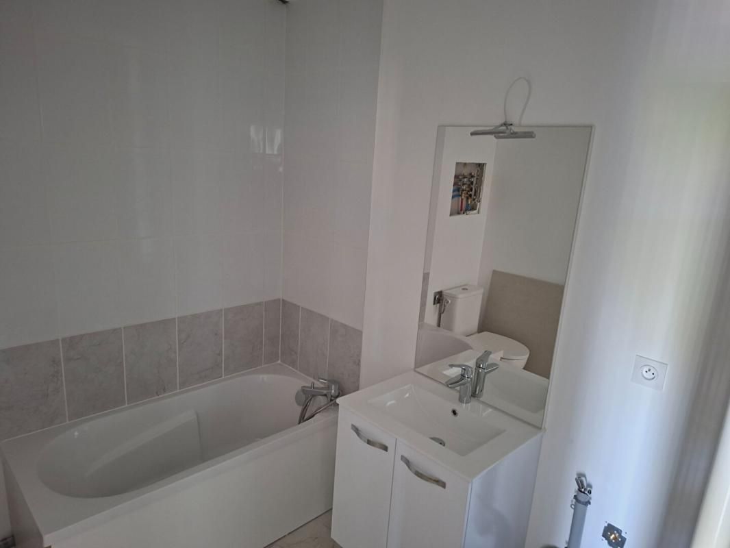 LE PETIT-QUEVILLY Maison Le Petit Quevilly 3 pièce(s) 49.2 m2 4