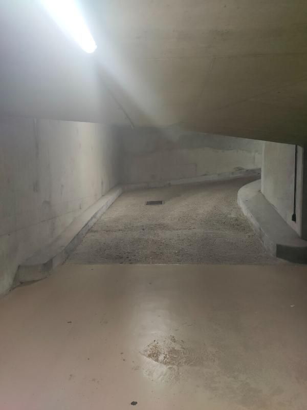 PARIS-13E-ARRONDISSEMENT Parking / box Paris 11.50 m2 4