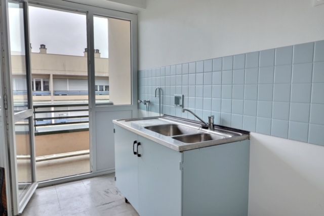 TALENCE Appartement Talence T1 Bis  33 m2 avec balcon 2