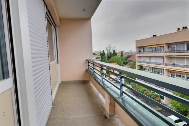 TALENCE Appartement Talence T1 Bis  33 m2 avec balcon 4