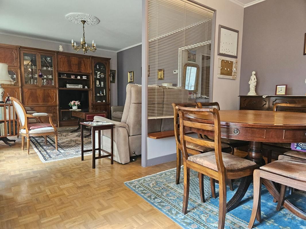 DECINES-CHARPIEU Appartement Decines Charpieu 3 pièce(s) 79.08 m2 3