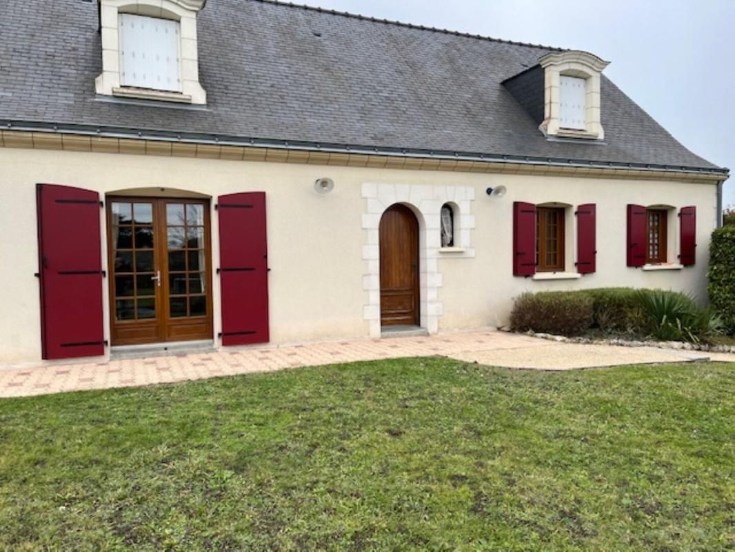 SAINT HILAIRE SAINT FLORENT Maison Saint Hilaire Saint Florent 6 pièce(s) 110 m2 2