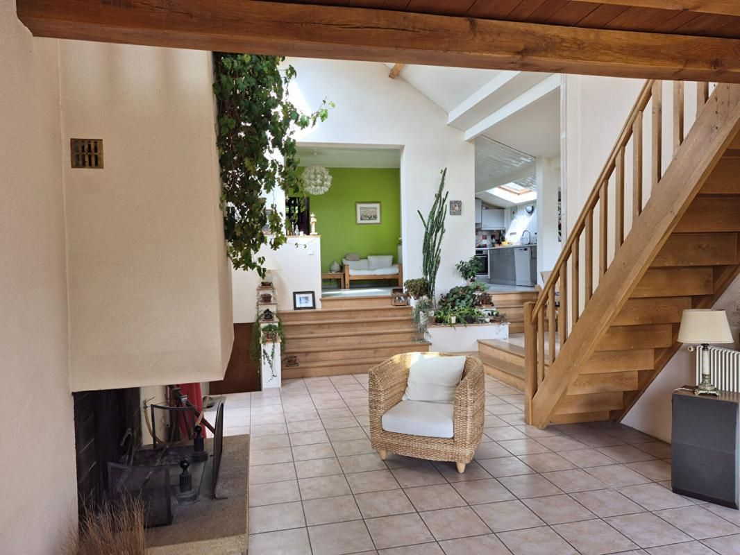 SAINT-REMY-LES-CHEVREUSE Maison Saint Remy Les Chevreuse 5 pièces 113 m2 1