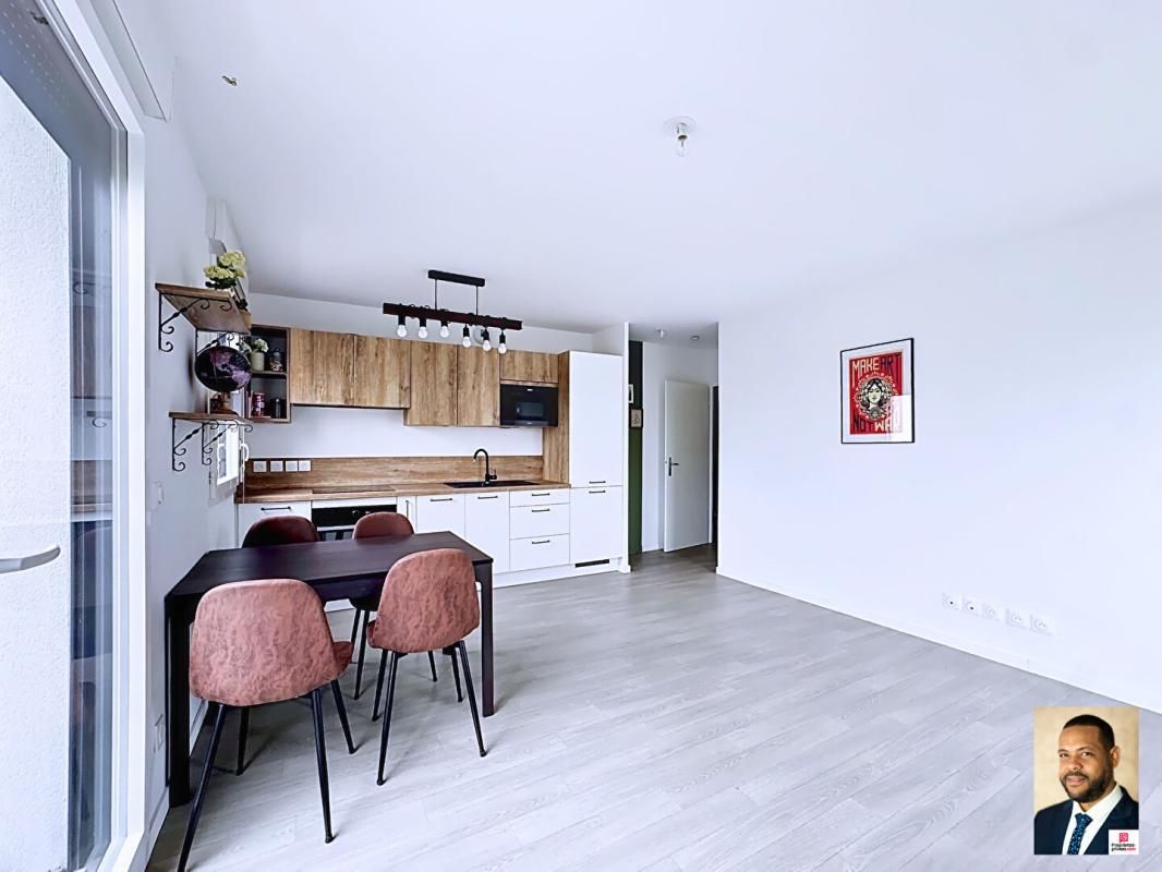 LONGJUMEAU Appartement Longjumeau 3 pièces 59 m² avec balcons et stationnements 2